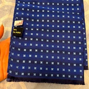 Egon Furstenberg 100%silk man scarf